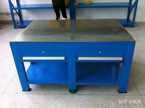 鉗工工作臺 設(shè)計與功能解析